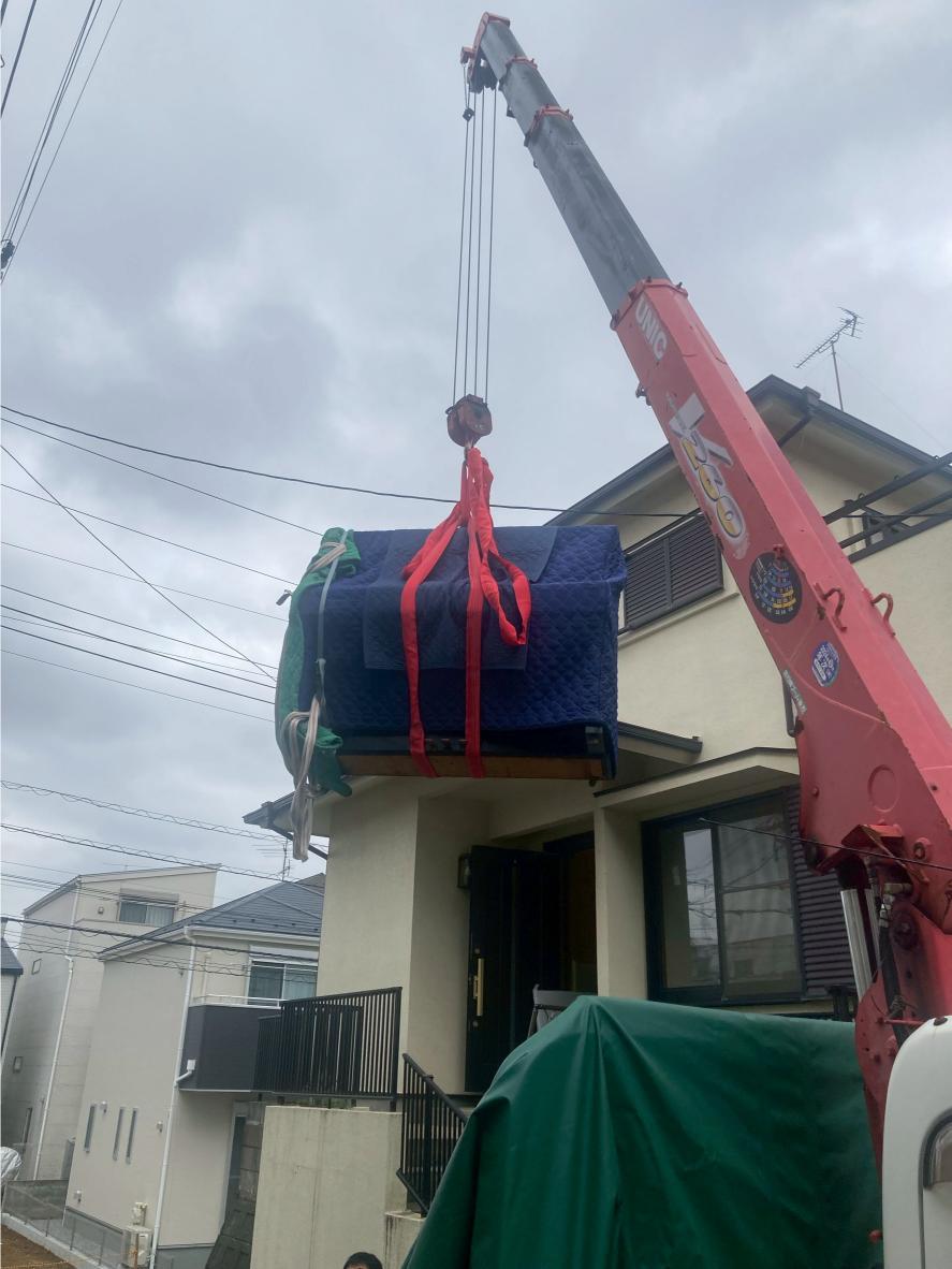 クレーン作業による搬入作業